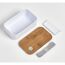 Offene Lunchbox mit Bambusdeckel
