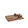Schneidebrett aus Holz mit Messer