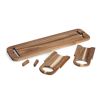 Servierbrett aus Holz mit Griffen
