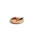 Rundes Bambusvesperbrett mit Messer, Knoblauch, Chili und Tomate