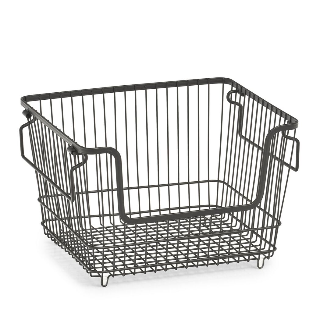 Leerer Metallkorb