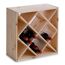 Weinregal aus Holz mit Wein