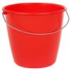 Roter Eimer mit Metallgriff
