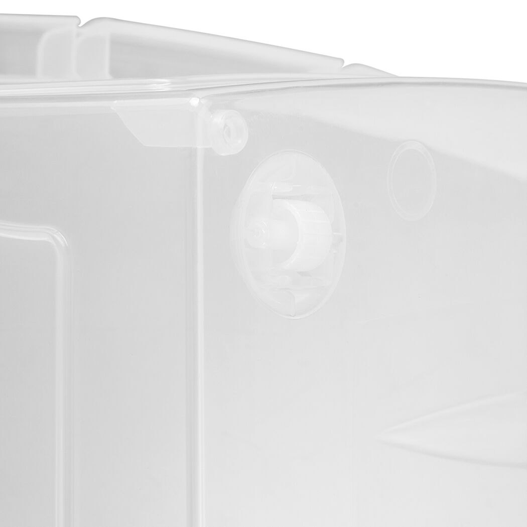Detailansicht einer transparenten Aufbewahrungsbox