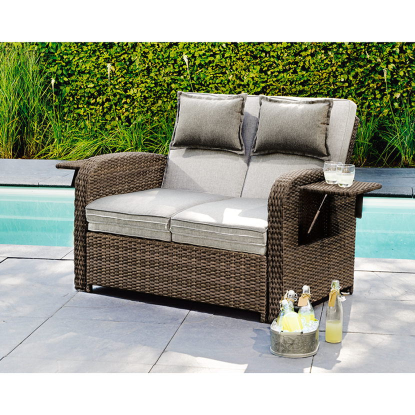 Zweisitzer-Gartensofa Trinidad aus Polyrattan mit zwei ausklappbaren Tischen