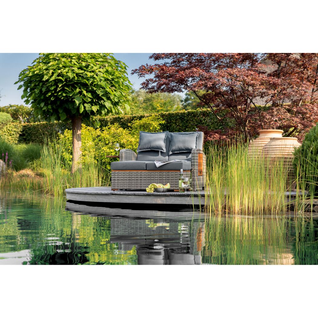 Rattansofa Bahia am Wasser
