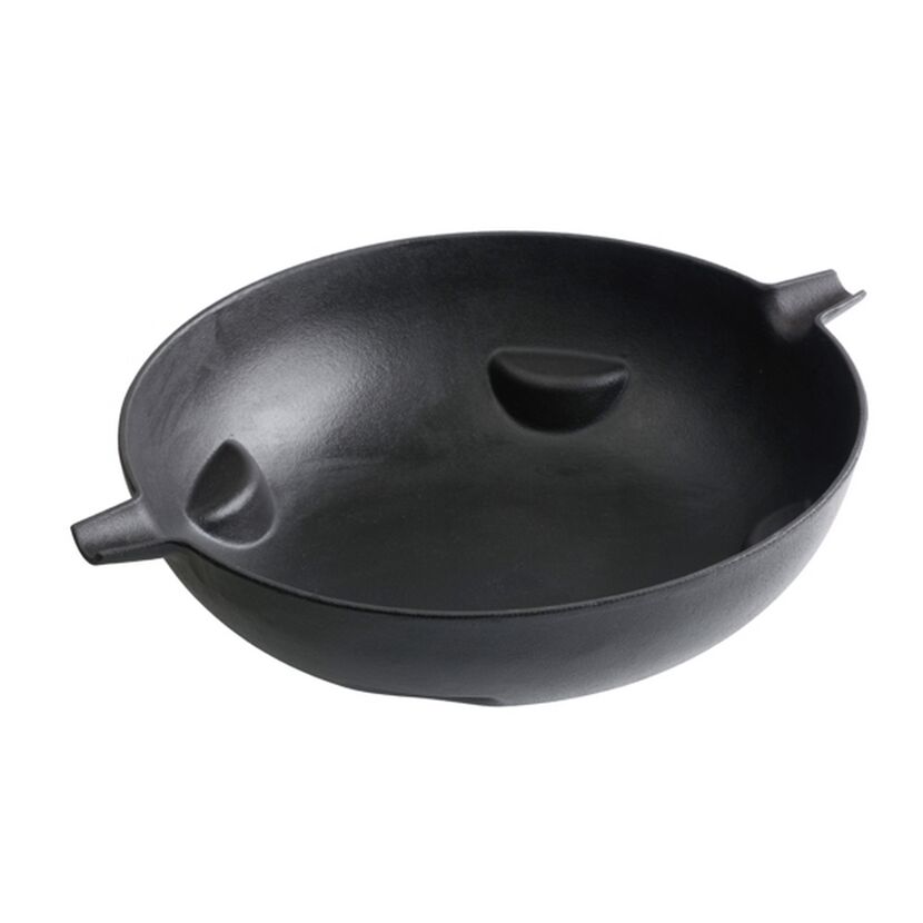 Schwarzer Gusswok