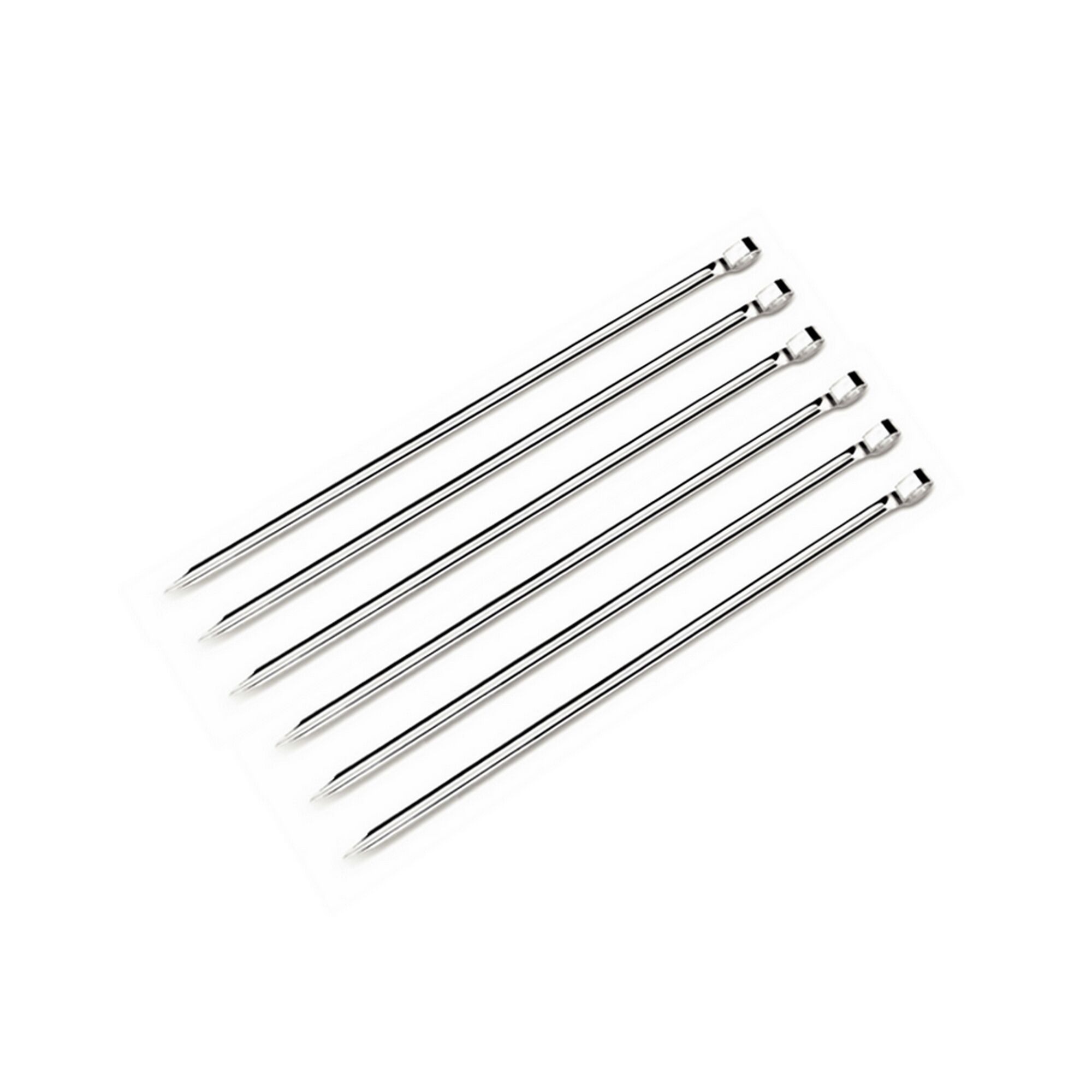 Fünf Schaschlikspieße aus Metall.