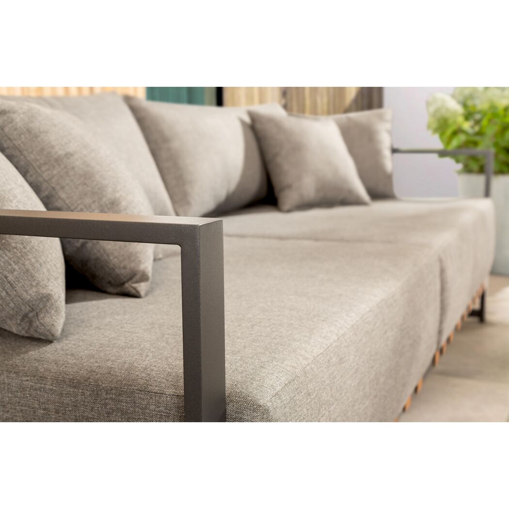 Graues Gartensofa Ivana mit schwarzen Armlehnen