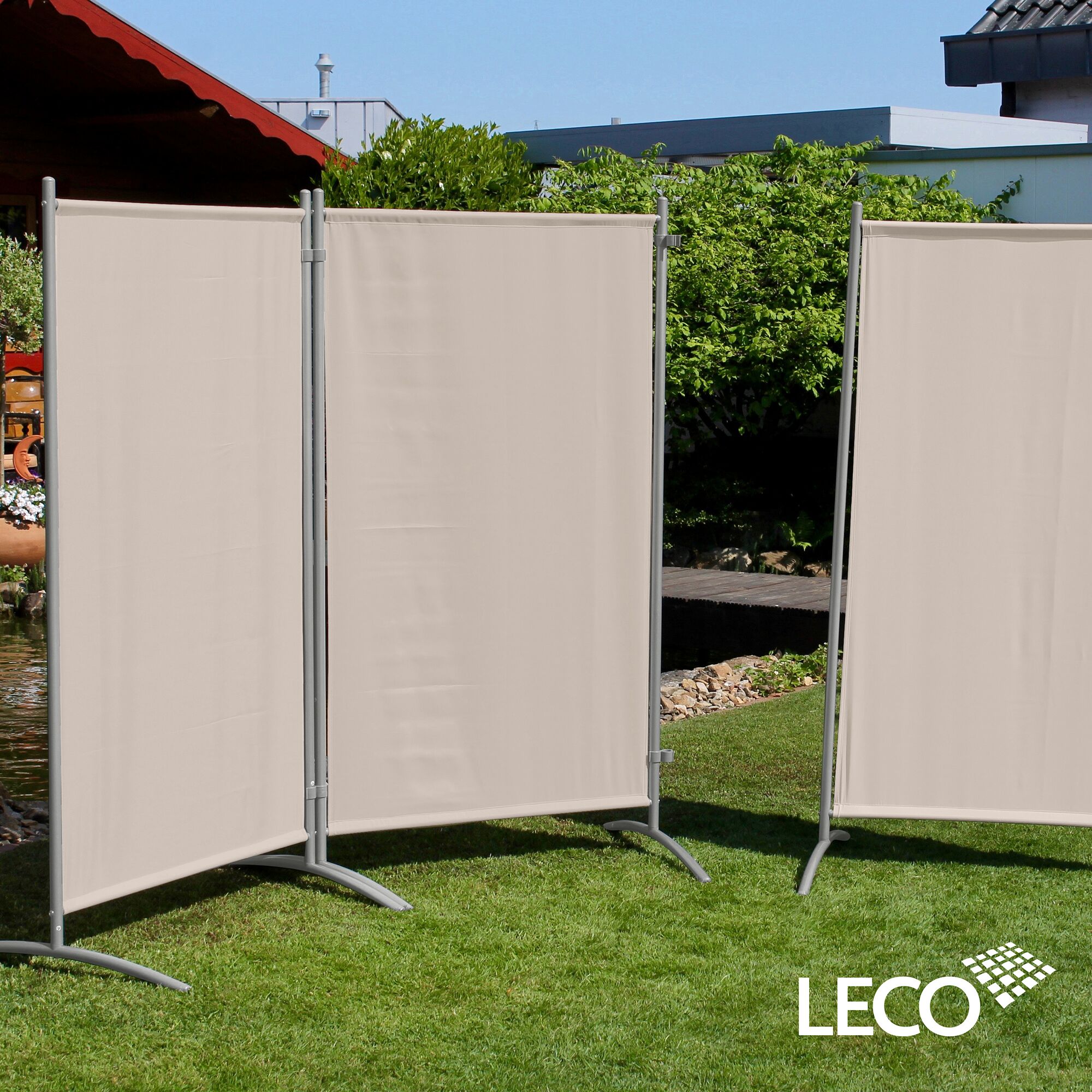 Leco Sichtschutzwand im Garten