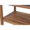 Nahaufnahme eines Holzregals der Outdoor Kitchen Riva.