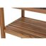 Nahaufnahme eines Holzregals der Outdoor Kitchen Riva.