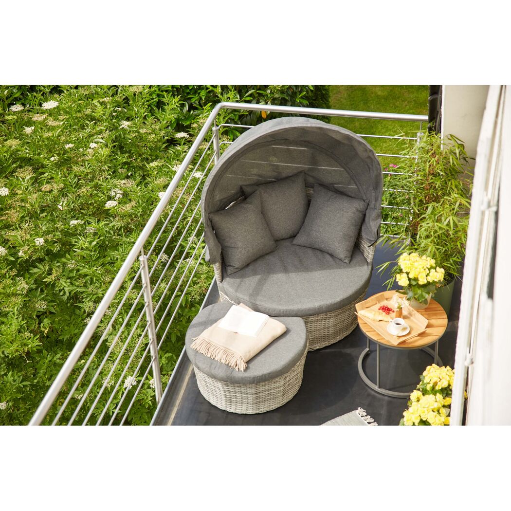 Loungeinsel Luna auf einem Balkon
