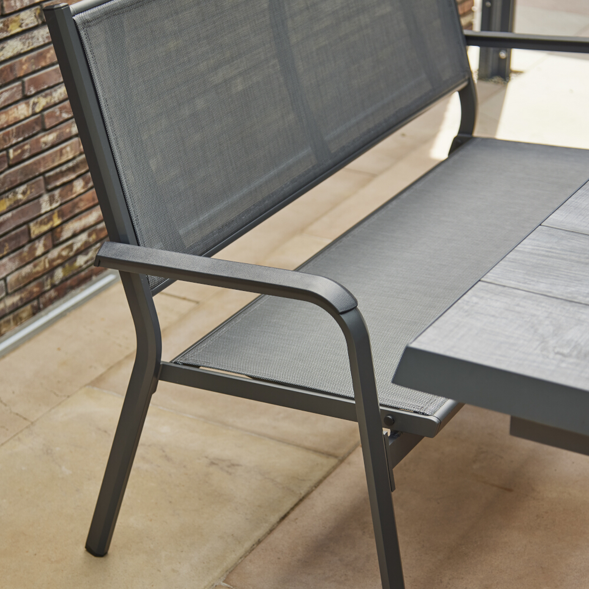 Gartenbank 'Tesoro' anthrazit 67 x 138,5 x 97 cm