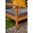 Detailansicht des Lounge Sessels Tavira aus Eukalyptus Holz