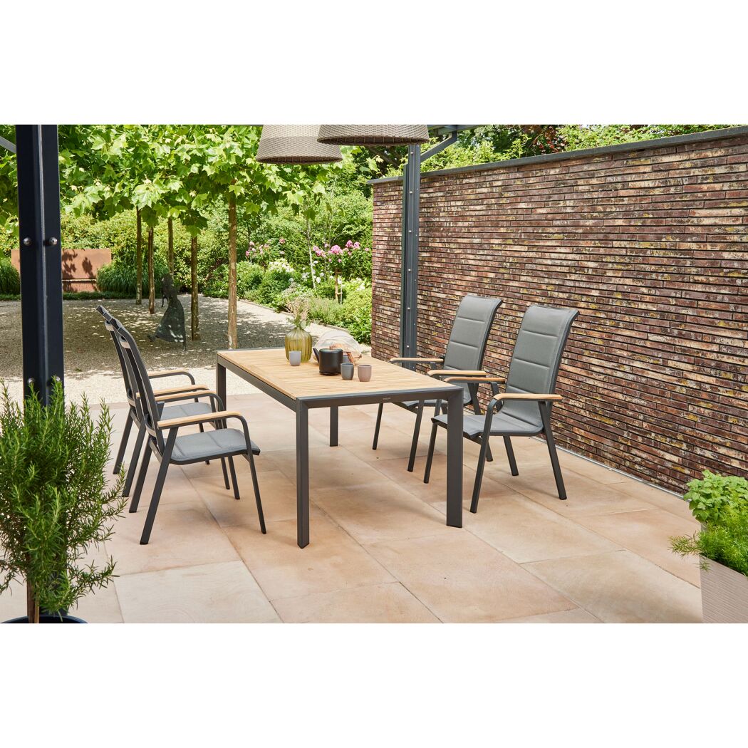 Gartenmöbel-Set mit Tisch und Stühlen aus Teakholz