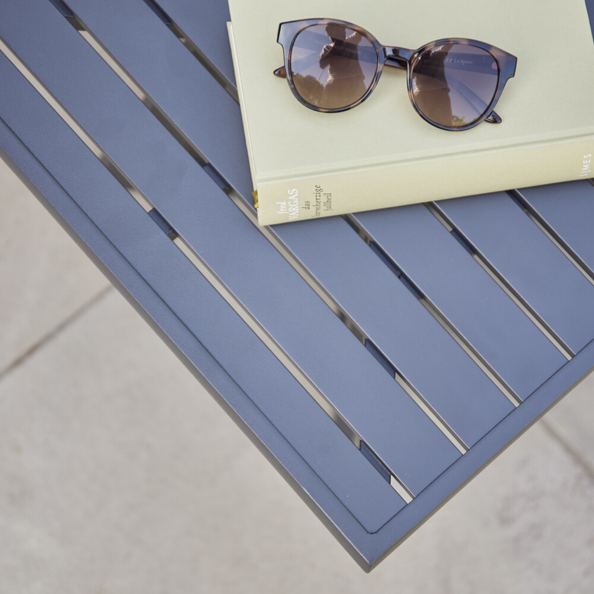 Gartentisch 'Alexis' matt-anthrazit 70 x 70 x 45 cm