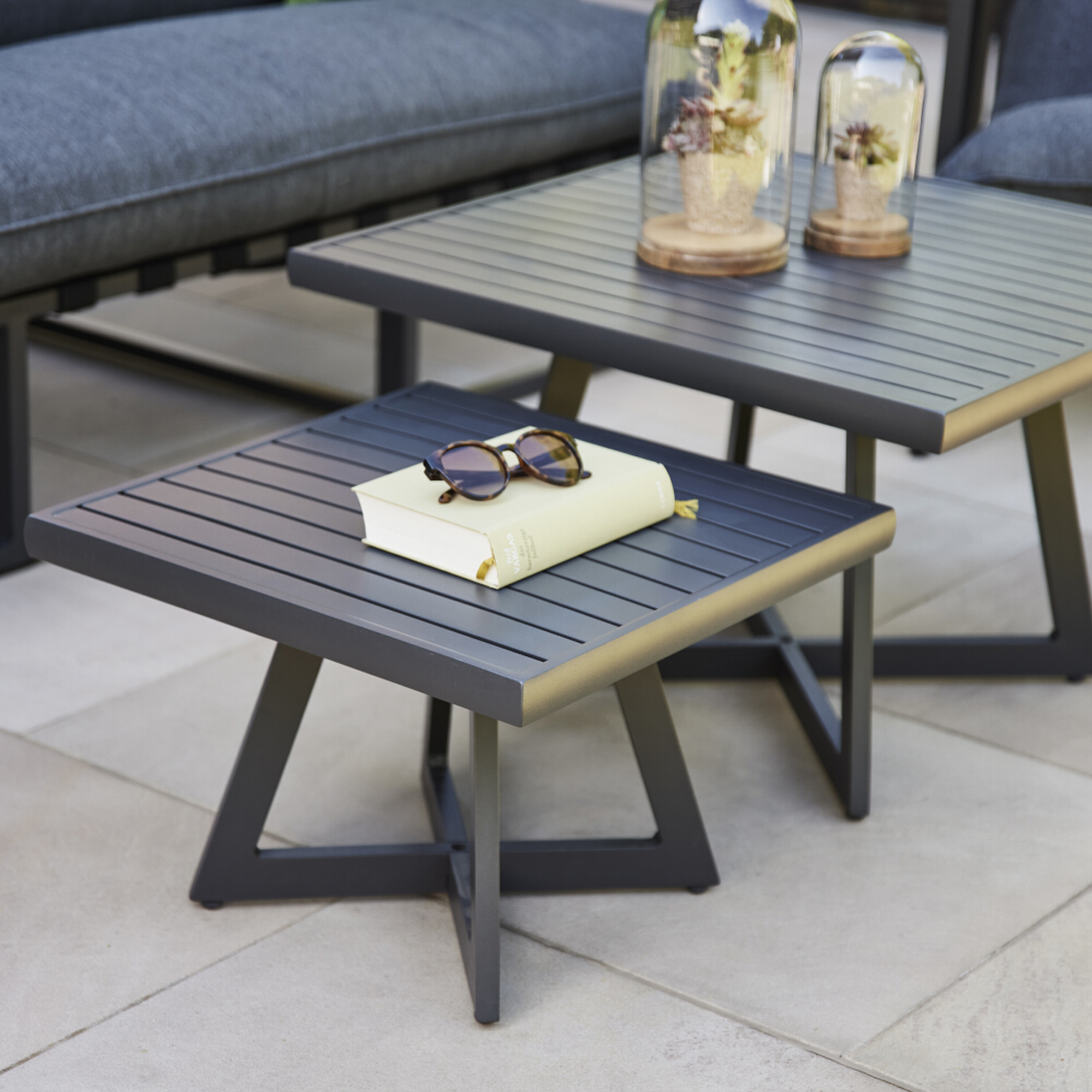 Gartentisch 'Alexis' matt-anthrazit 70 x 70 x 45 cm