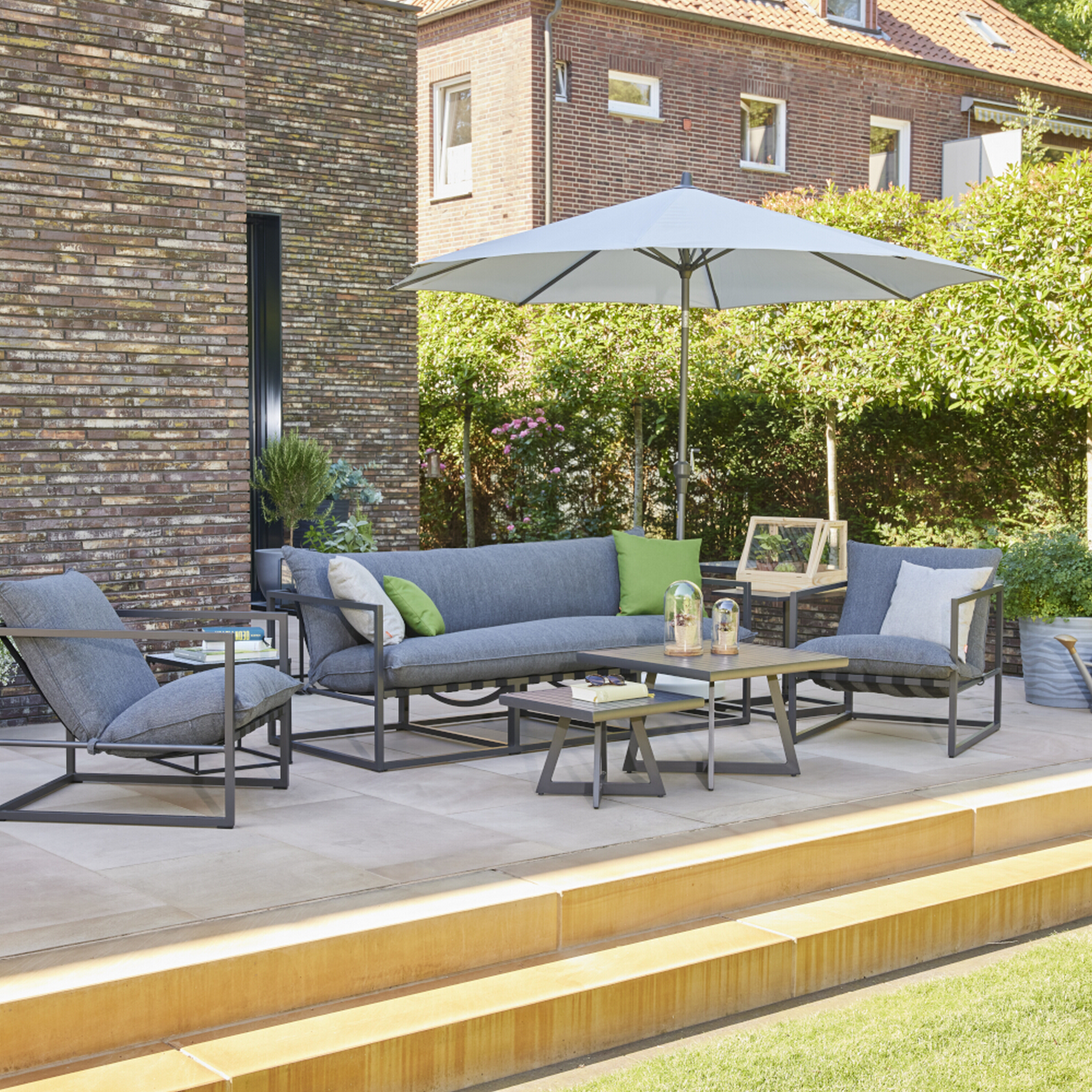 Gartentisch 'Alexis' matt-anthrazit 70 x 70 x 45 cm