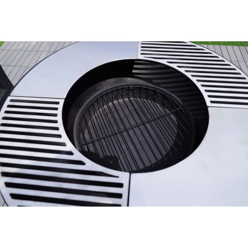 Runder Grill mit Grillrost