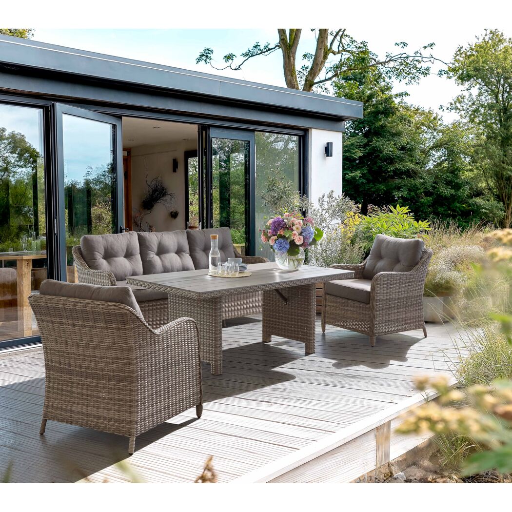 Gartenmöbel-Set mit Sofa, Tisch und Sesseln