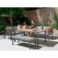 Gartenlounge mit Tisch und Bank