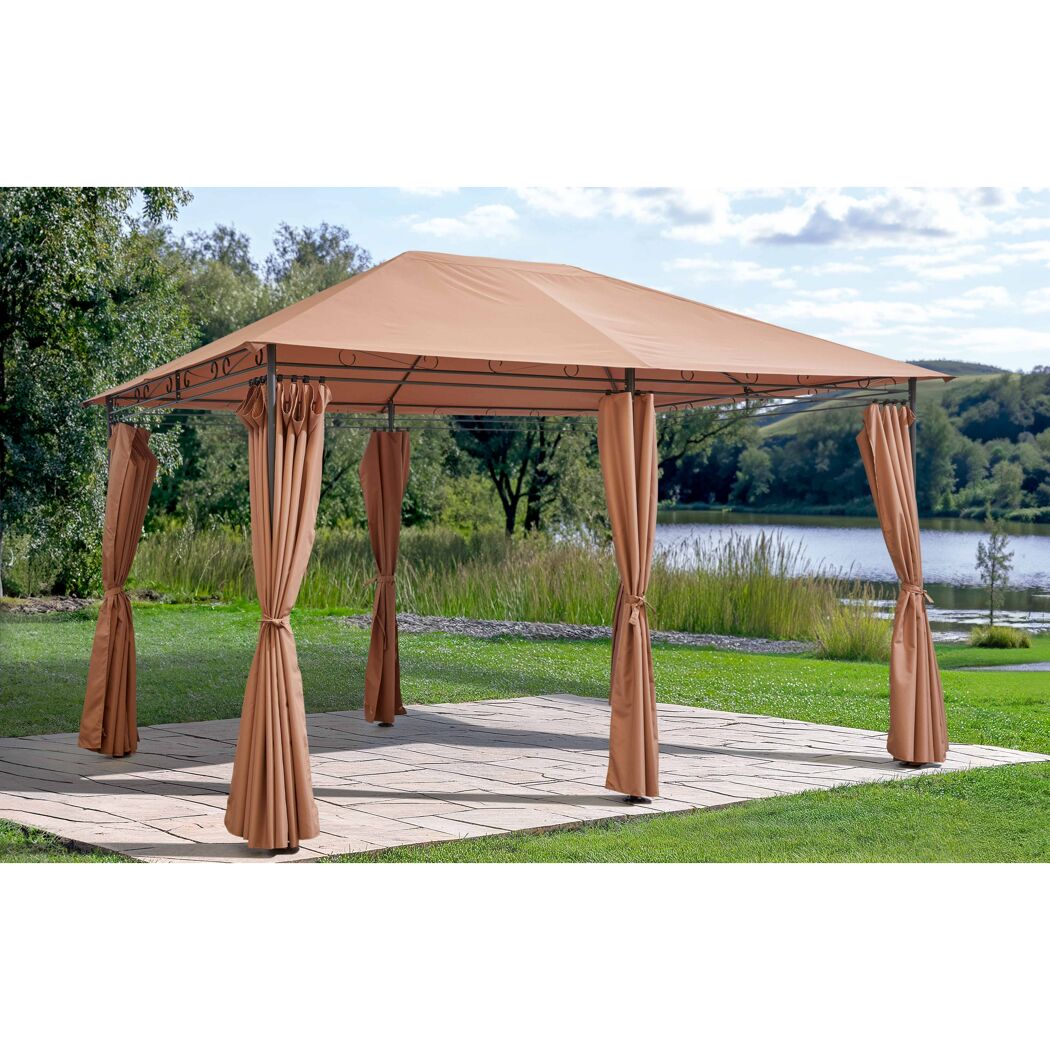 Brauner Pavillon mit Vorhängen am See