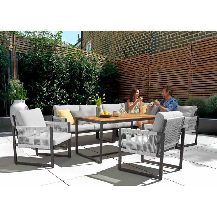 Gartenmöbel-Set mit zwei Personen