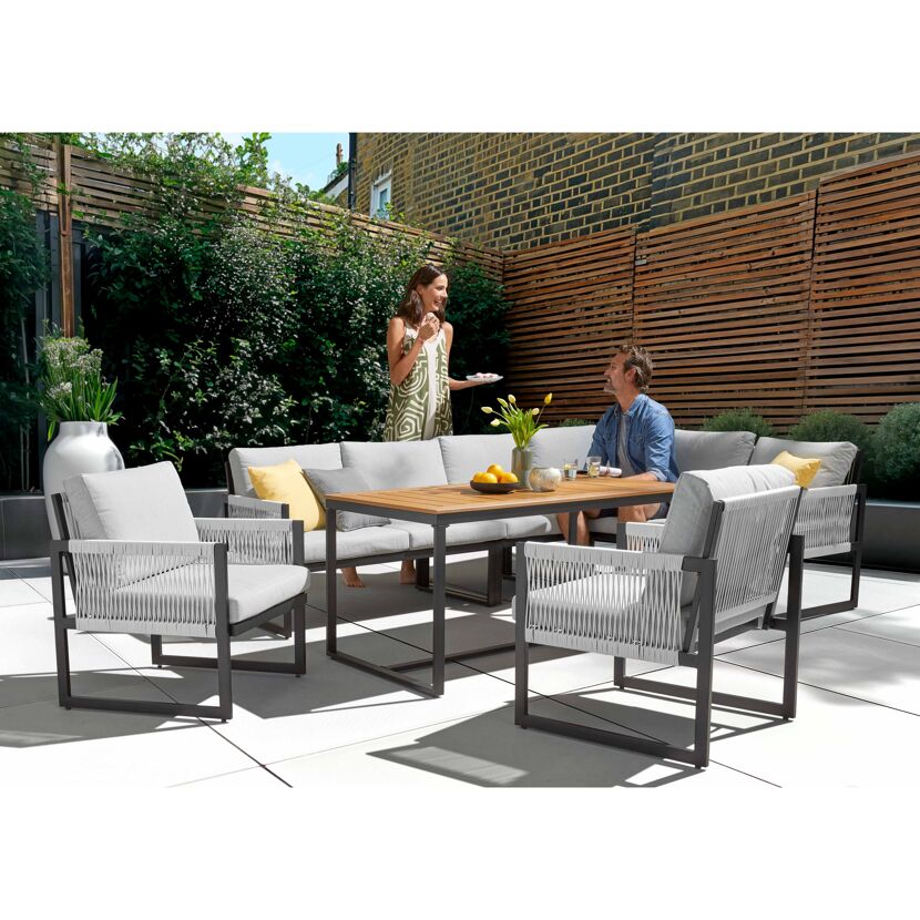 Gartenmöbel Lounge-Set mit Tisch