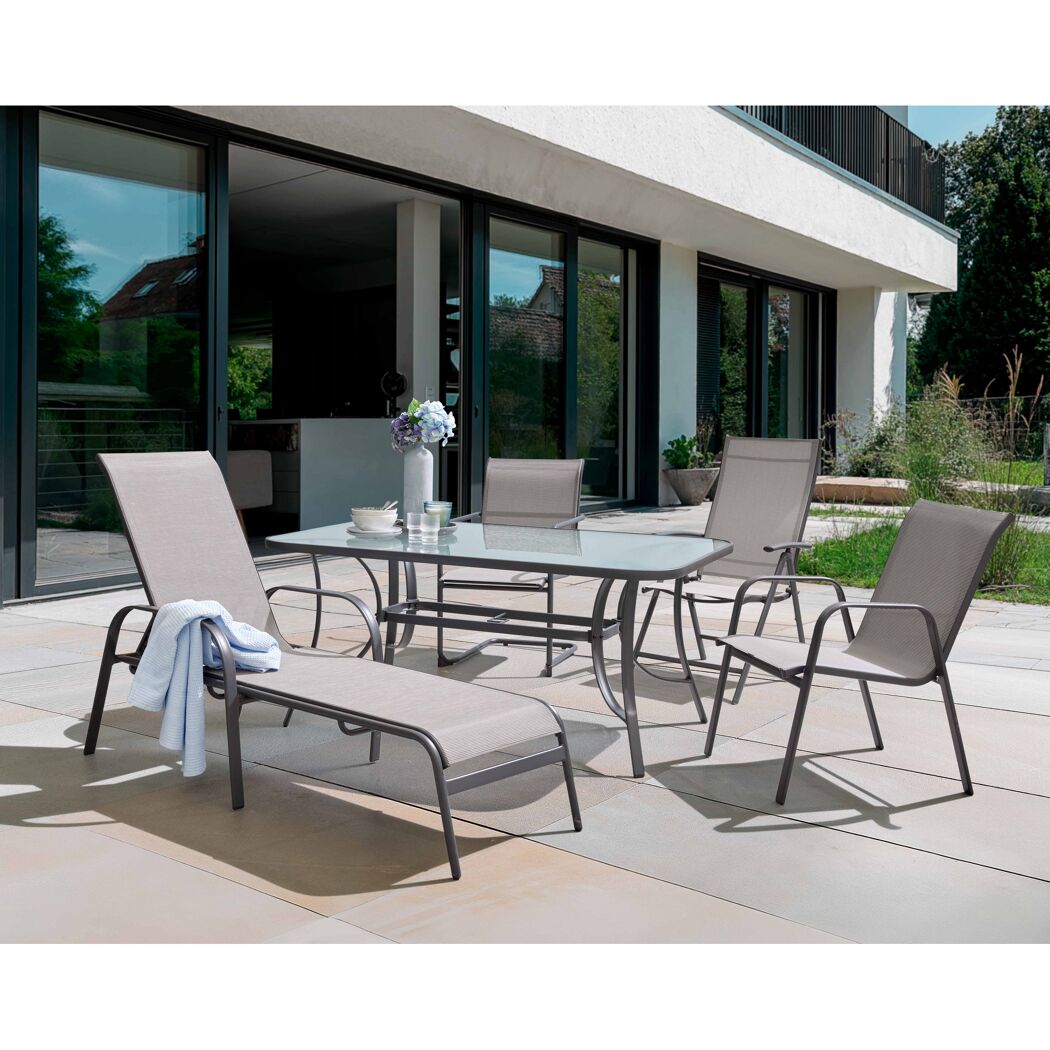 Gartenmöbelset mit Tisch, Stühlen und Liege