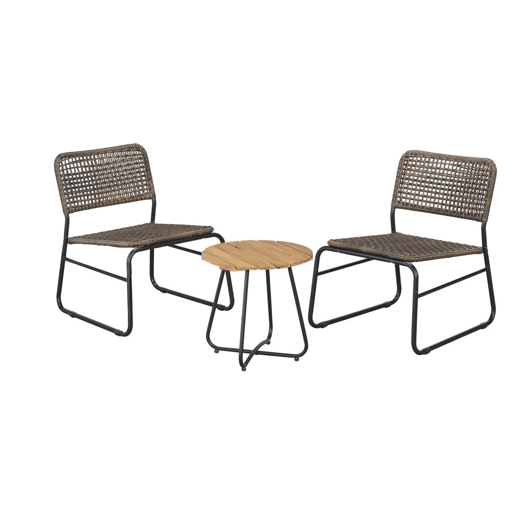 Zwei Stühle und ein Tisch aus Rattan