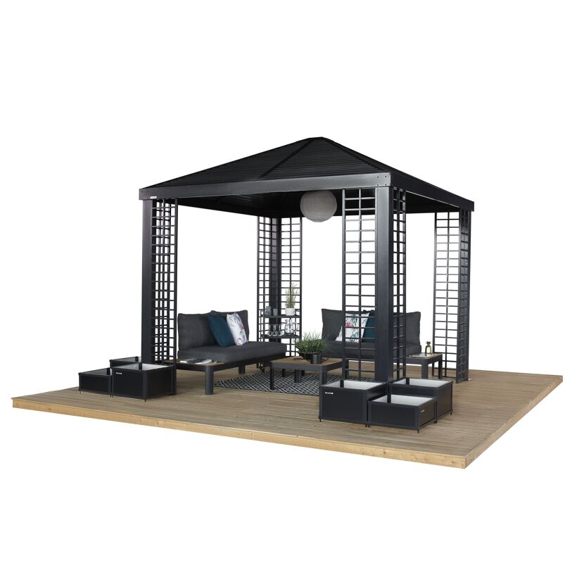 Schwarzer Gartenpavillon mit Loungemöbeln