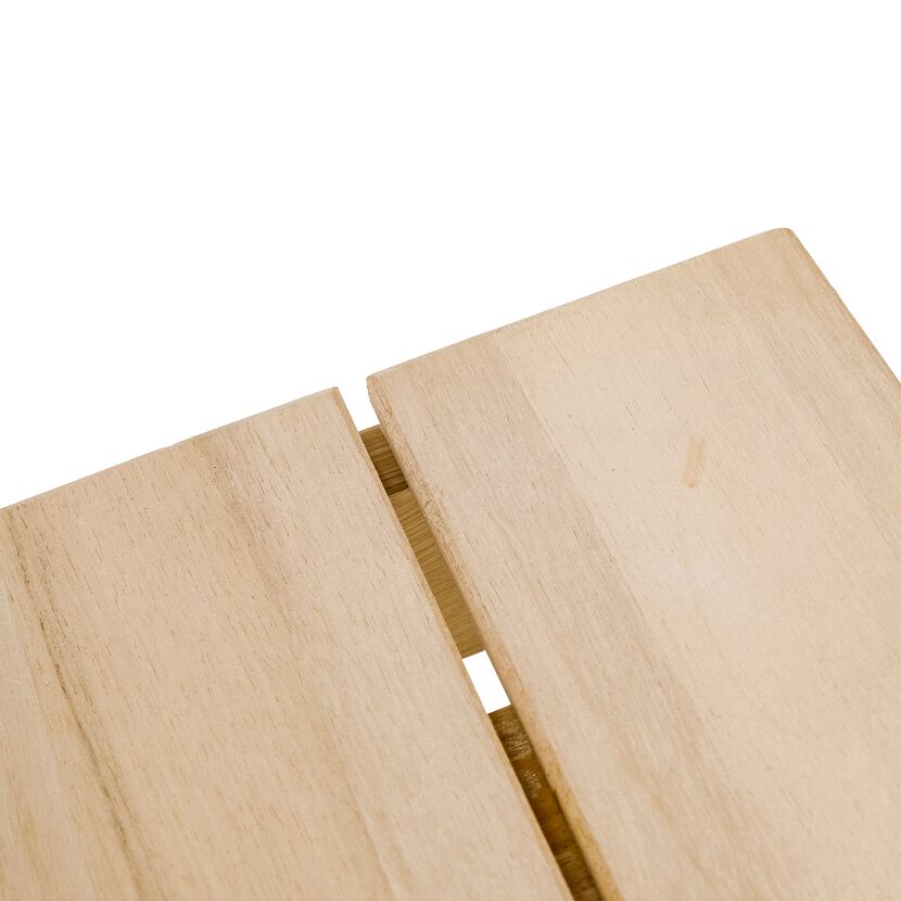 Detail von Holzlamellen des Loungemöbelsets