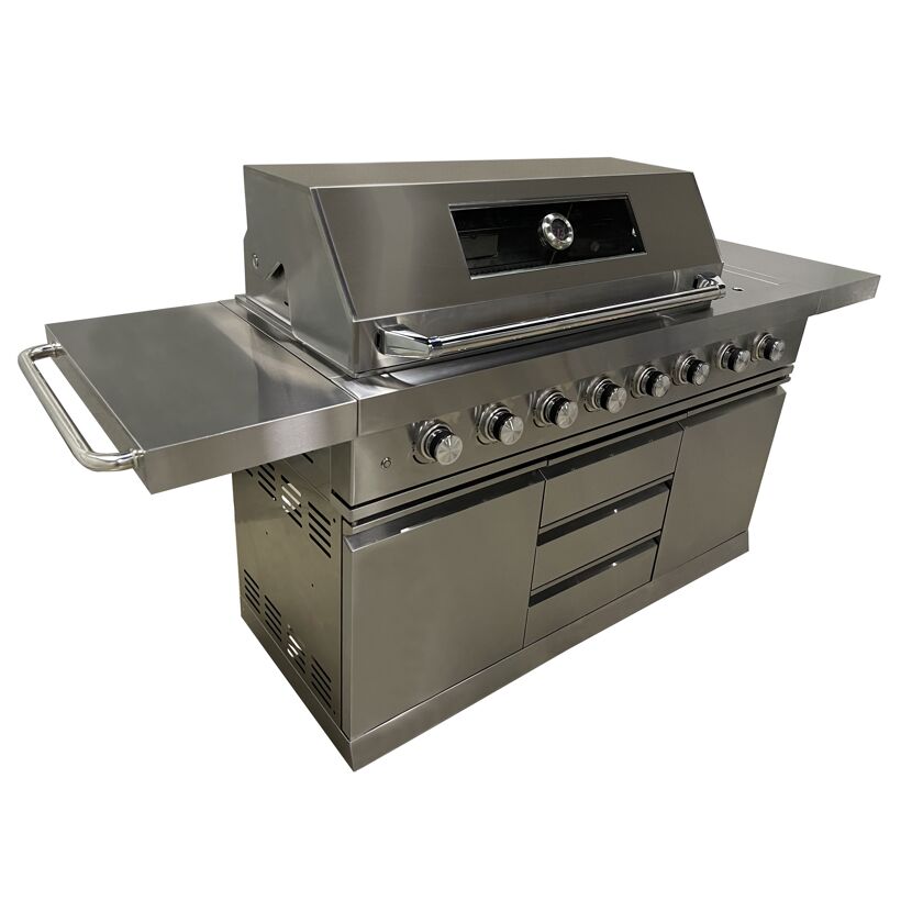 Großer Gasgrill mit sechs Brennern