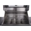 Leerer Gasgrill mit geöffnetem Deckel.