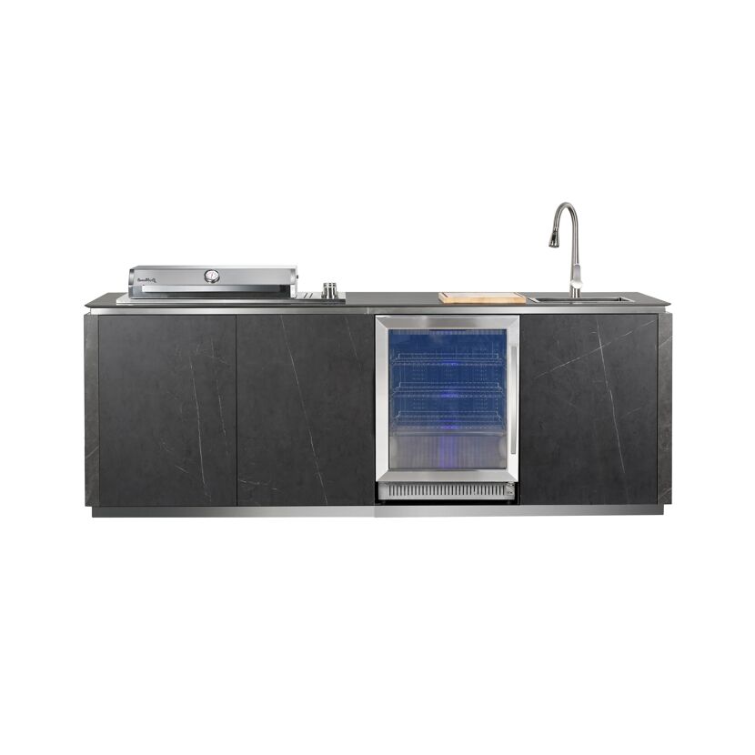 Außenküche mit Grill, Spüle und Kühlschrank
