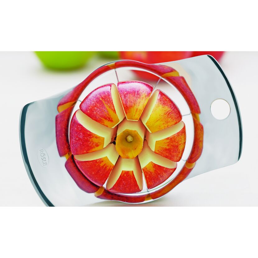 Rösle Apfelteiler mit geteiltem Apfel
