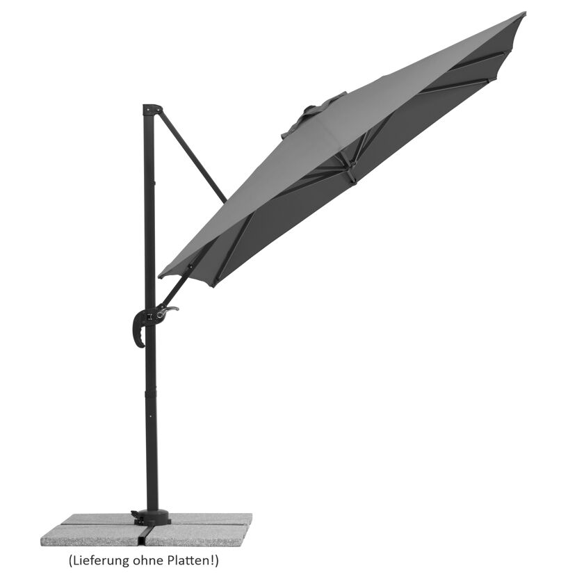 Grauer Ampelschirm auf Betonplatten