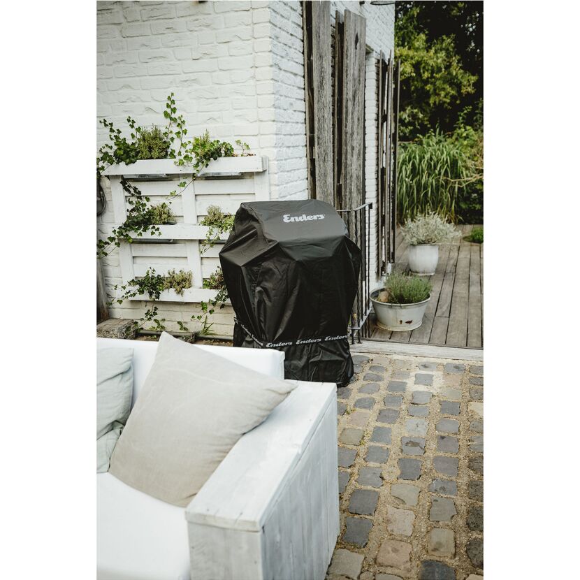 Abgedeckter Enders Gasgrill