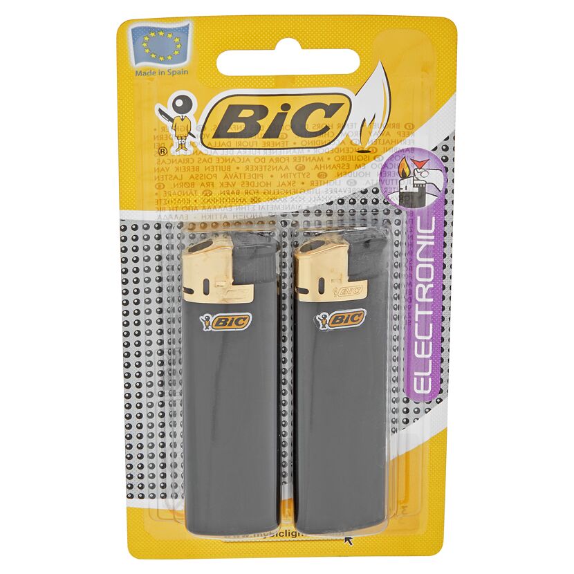 Zwei schwarze BIC Feuerzeuge in Verpackung
