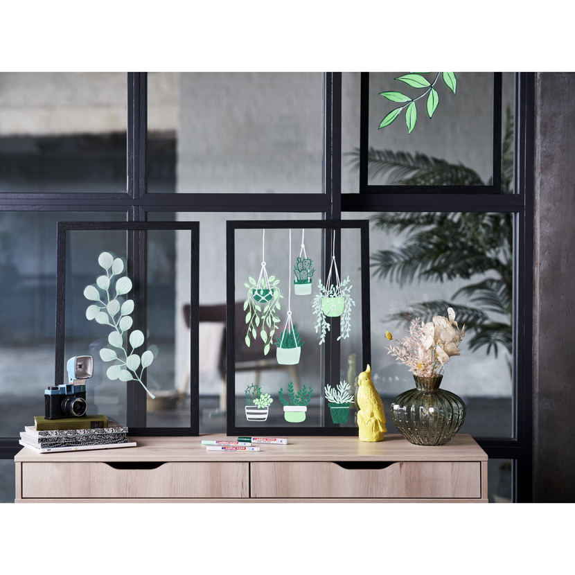 Pflanzenmotive mit edding Kreidemarkern auf Glas gemalt