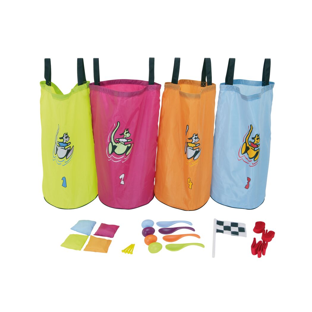 Vier bunte Säcke, Sandsäckchen, Löffel, Eier und eine Zielflagge.