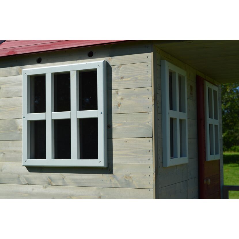 Spielhaus mit Fenster