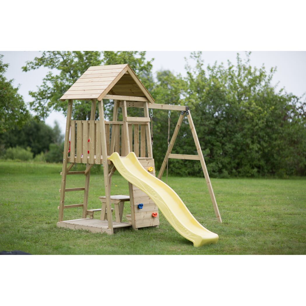 Spielturm aus Holz mit Rutsche und Schaukel