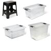 Drei transparente Aufbewahrungsboxen und ein Tritthocker