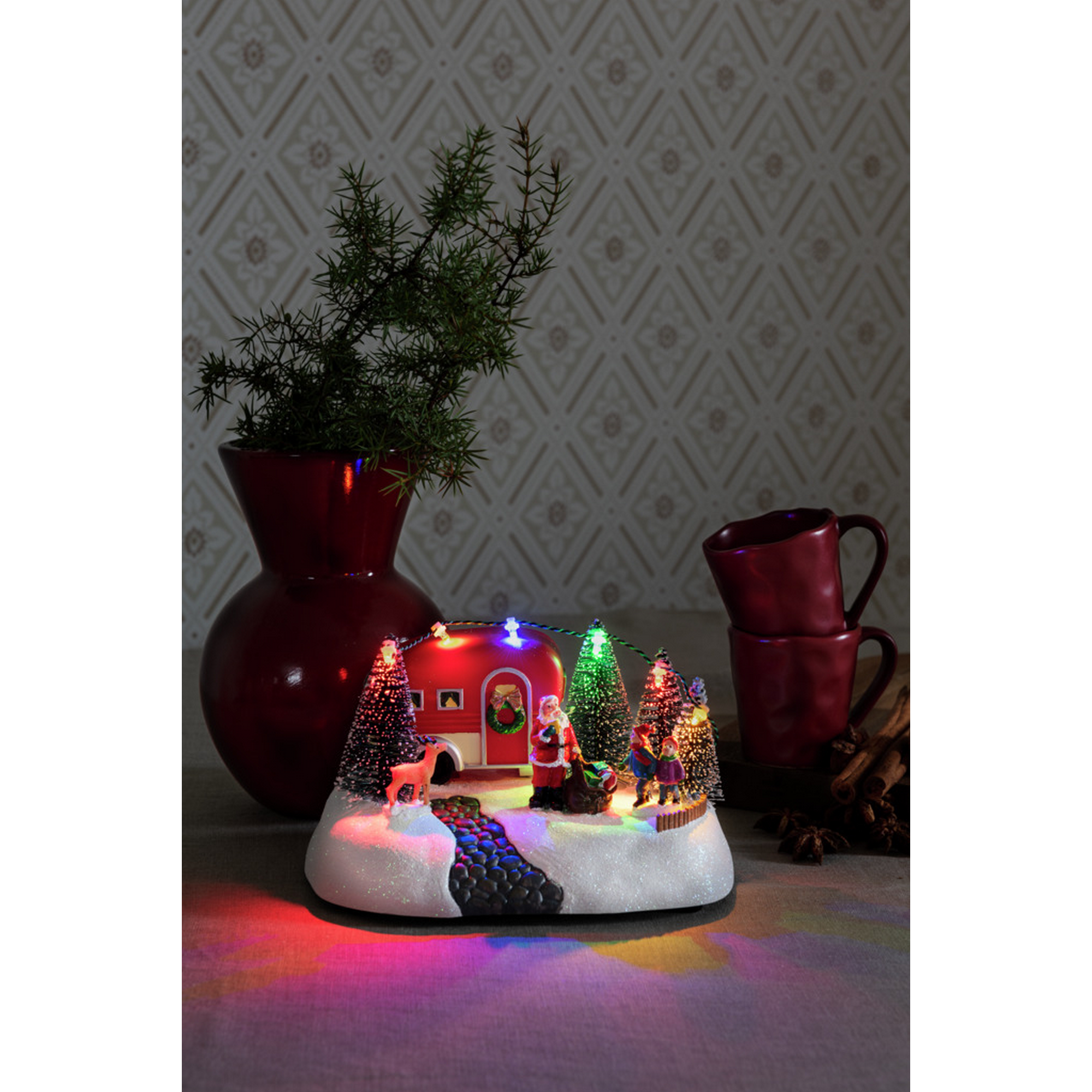 LED-Szenerie 'Wohnwagen' 6 LEDs bunt 19 x 13,5 cm + product picture