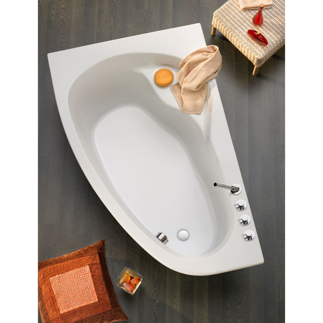 Weiße asymmetrische Badewanne
