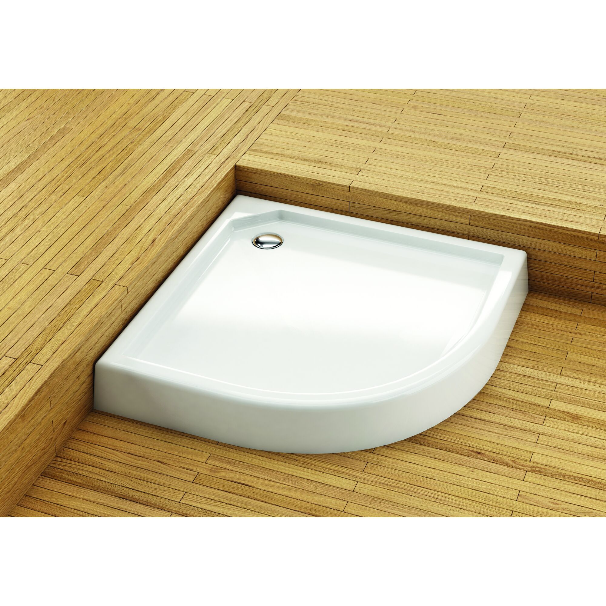 Weiße Viertelkreis-Duschwanne auf Holzboden.