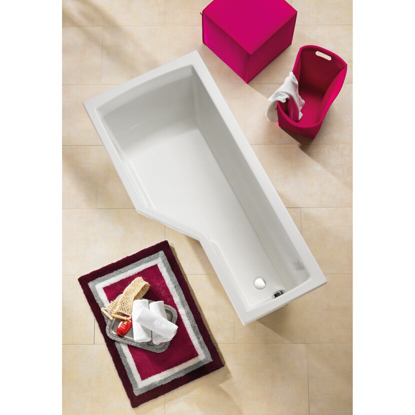 Weiße asymmetrische Badewanne