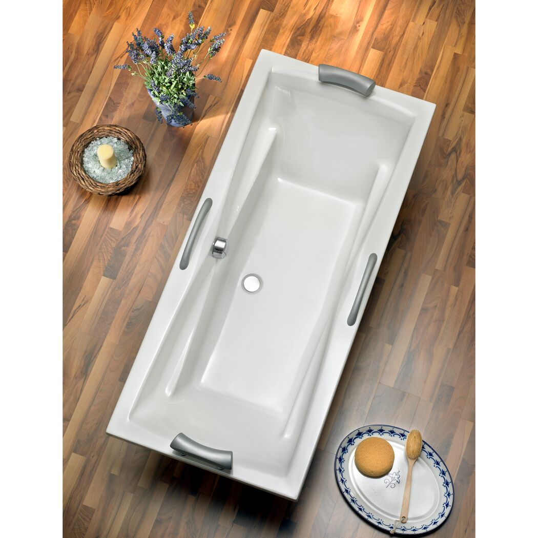 Weiße Badewanne Atlanta mit Haltegriffen